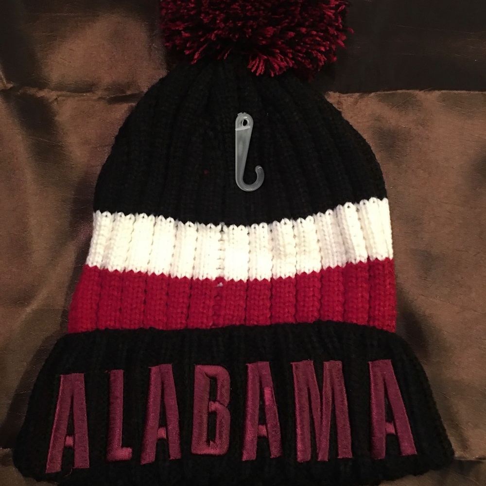 ALABAMA SKULL CAP WITH POM POM TOP! NEW! OS